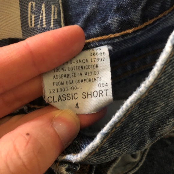 Vintage Gap high rise shorts! - Picture 4 of 4
